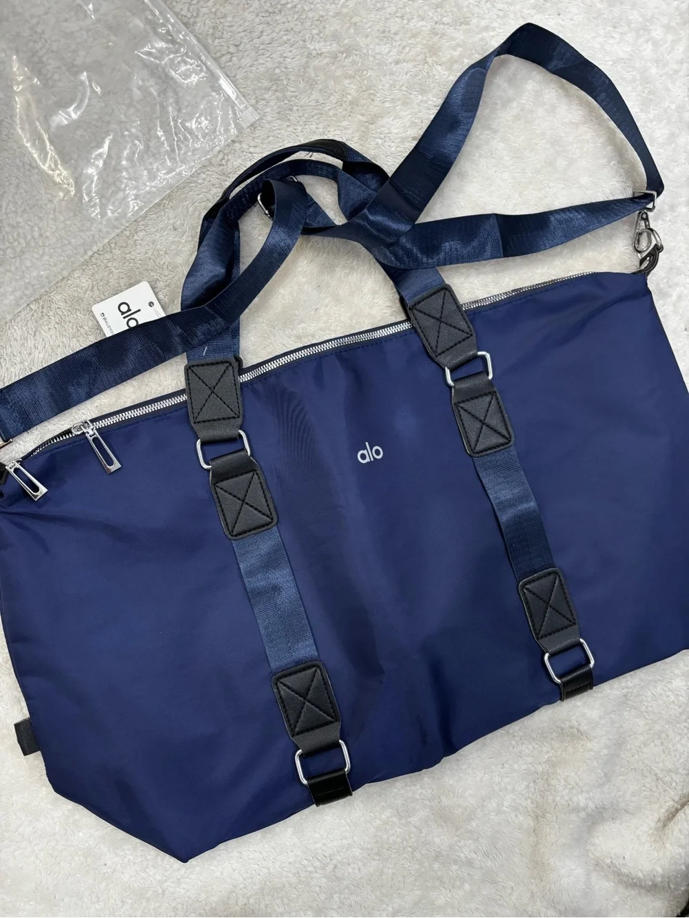 ALO Yoga spacious navy